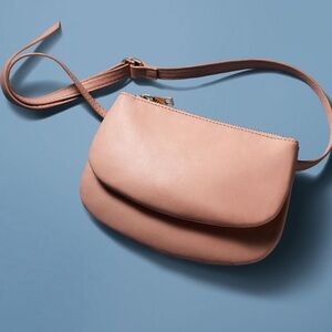 ✨Remi& Reid Pouch✨